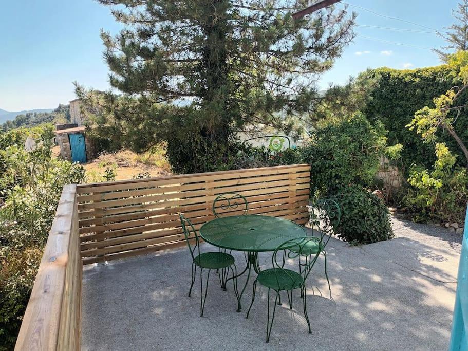 La Maison Bleue Montfort (Alpes-de-Haute-Provence) Exterior foto